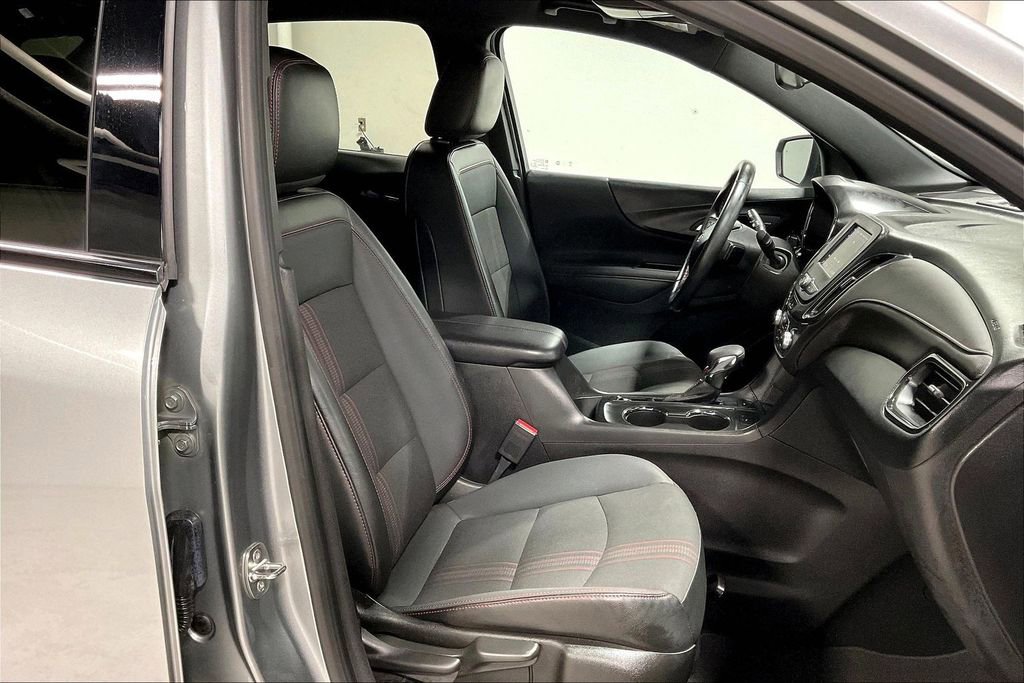 Used 2023 Chevrolet Equinox RS image 10