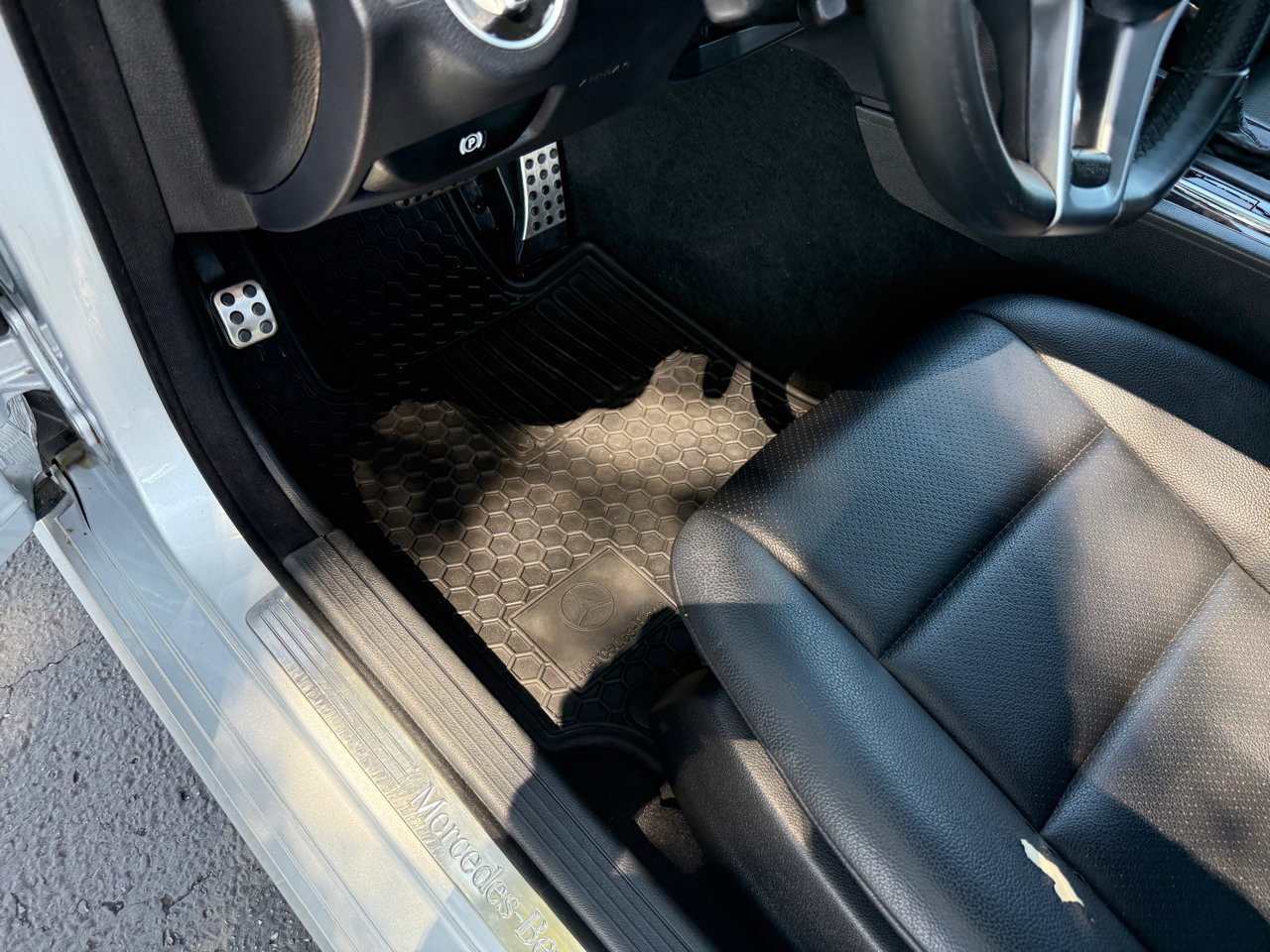 Used 2012 Mercedes-Benz C 300 Luxury image 14