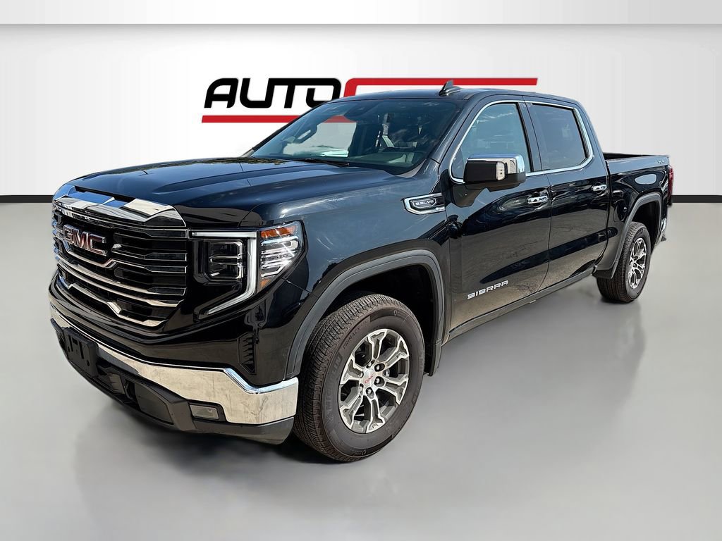 Used 2025 GMC Sierra 1500 SLT image 3