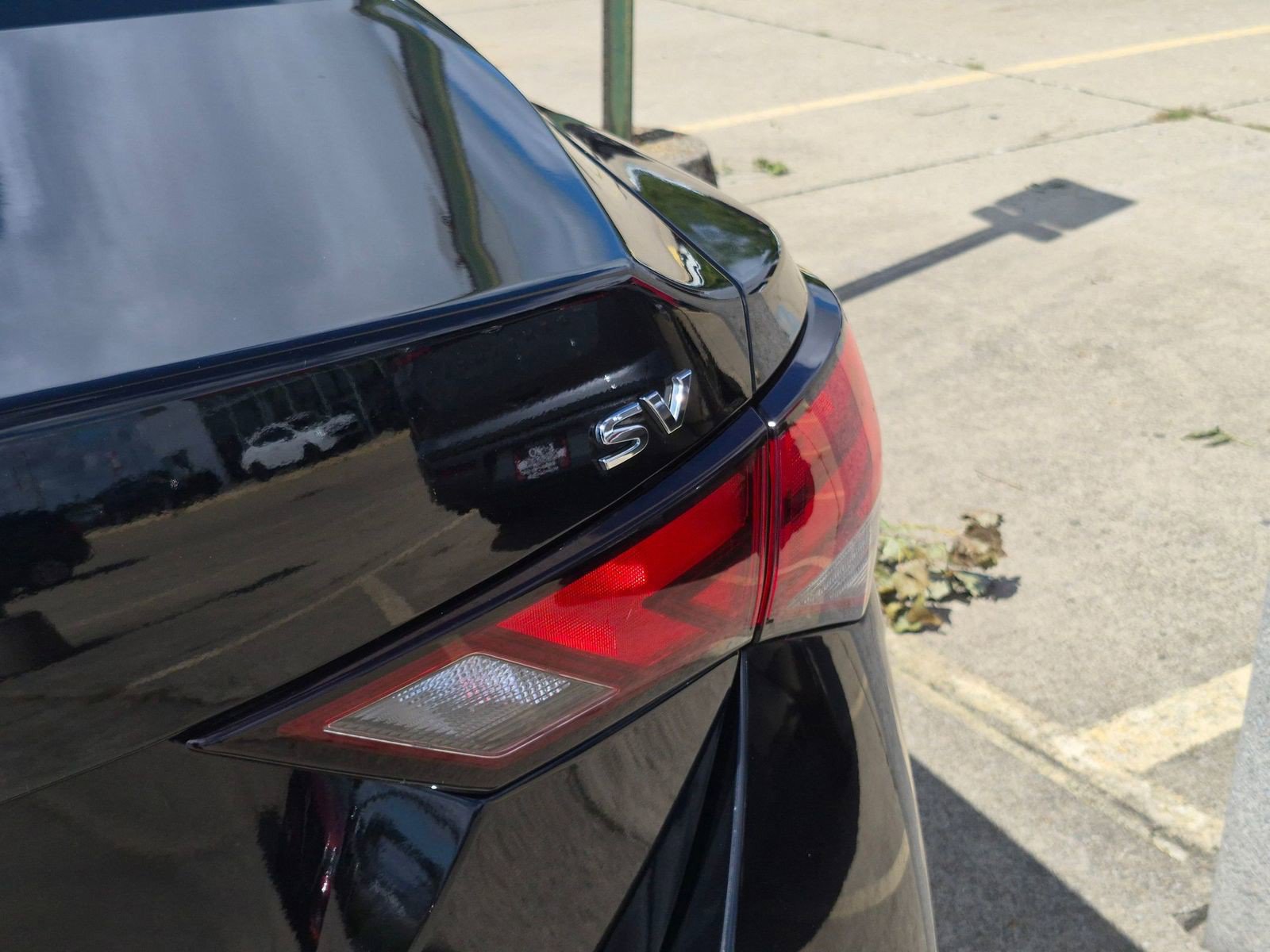 Certified 2021 Nissan Sentra SV FWD image 38