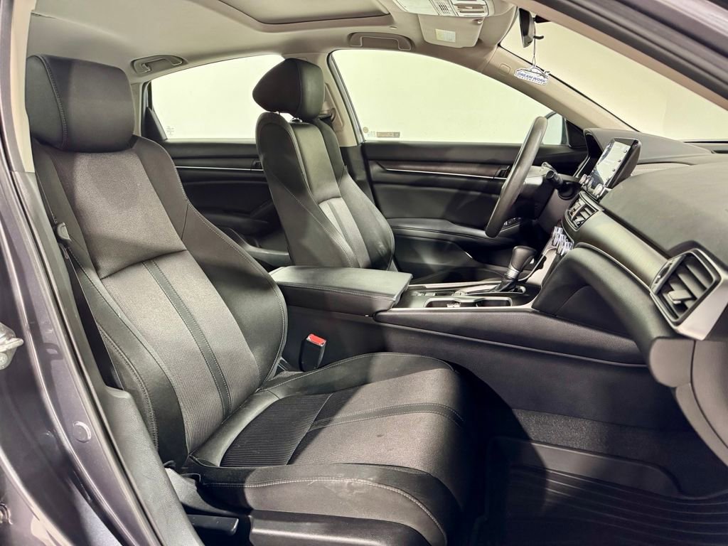 Used 2020 Honda Accord EX image 24