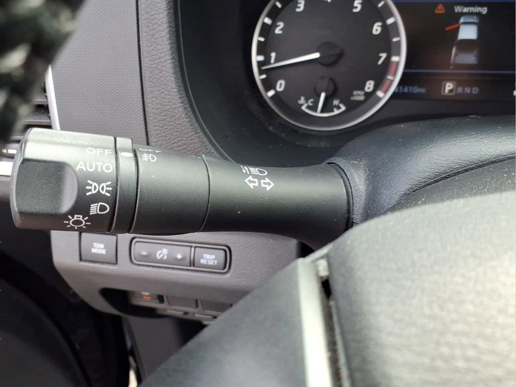 Used 2022 Nissan Frontier SV image 27