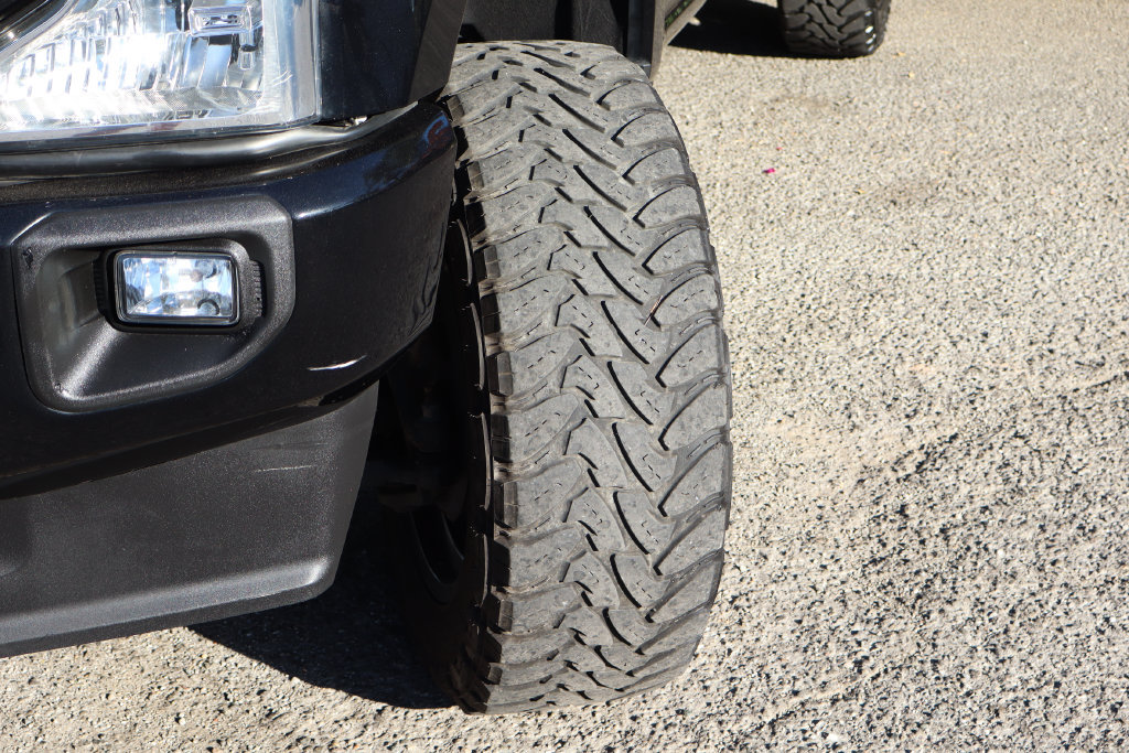 Used 2022 Ford F250 XLT w/ Black Appearance Package AWD/4WD image 54