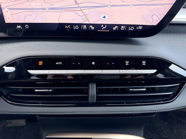 New 2026 Buick Enclave Avenir w/ Super Cruise Package FWD image 24