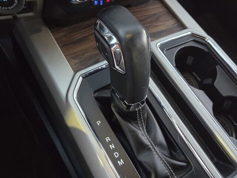 Used 2020 Ford F150 Lariat image 17