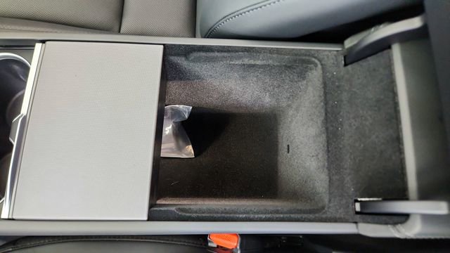 Used 2026 Tesla Model Y Long Range image 50