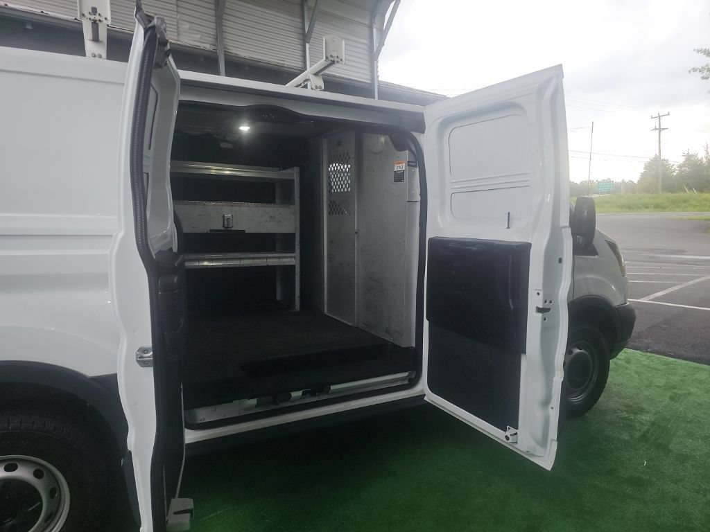 Used 2018 Ford Transit 250 130 Low Roof RWD image 30