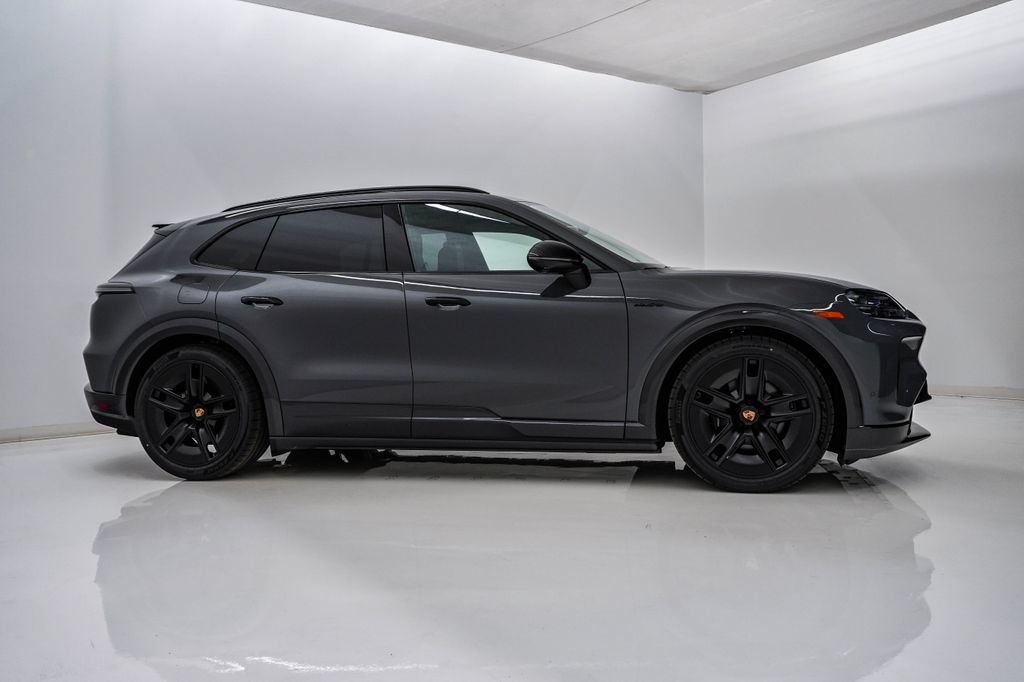 New 2026 Porsche Cayenne Electric AWD/4WD image 9