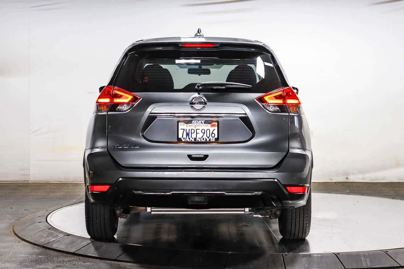 Used 2017 Nissan Rogue S FWD image 9