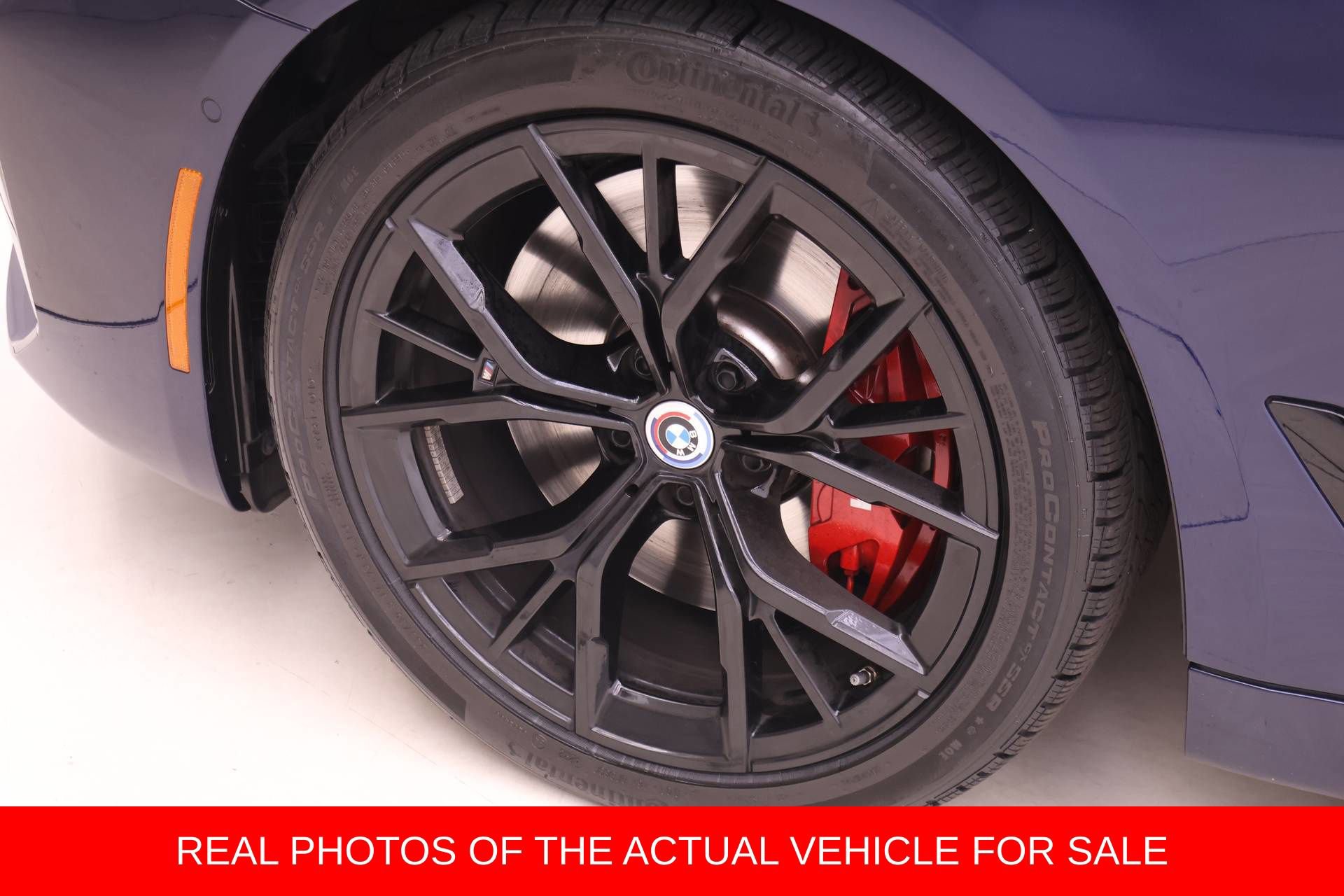 Used 2023 BMW M550i xDrive w/ Executive Package AWD/4WD image 17