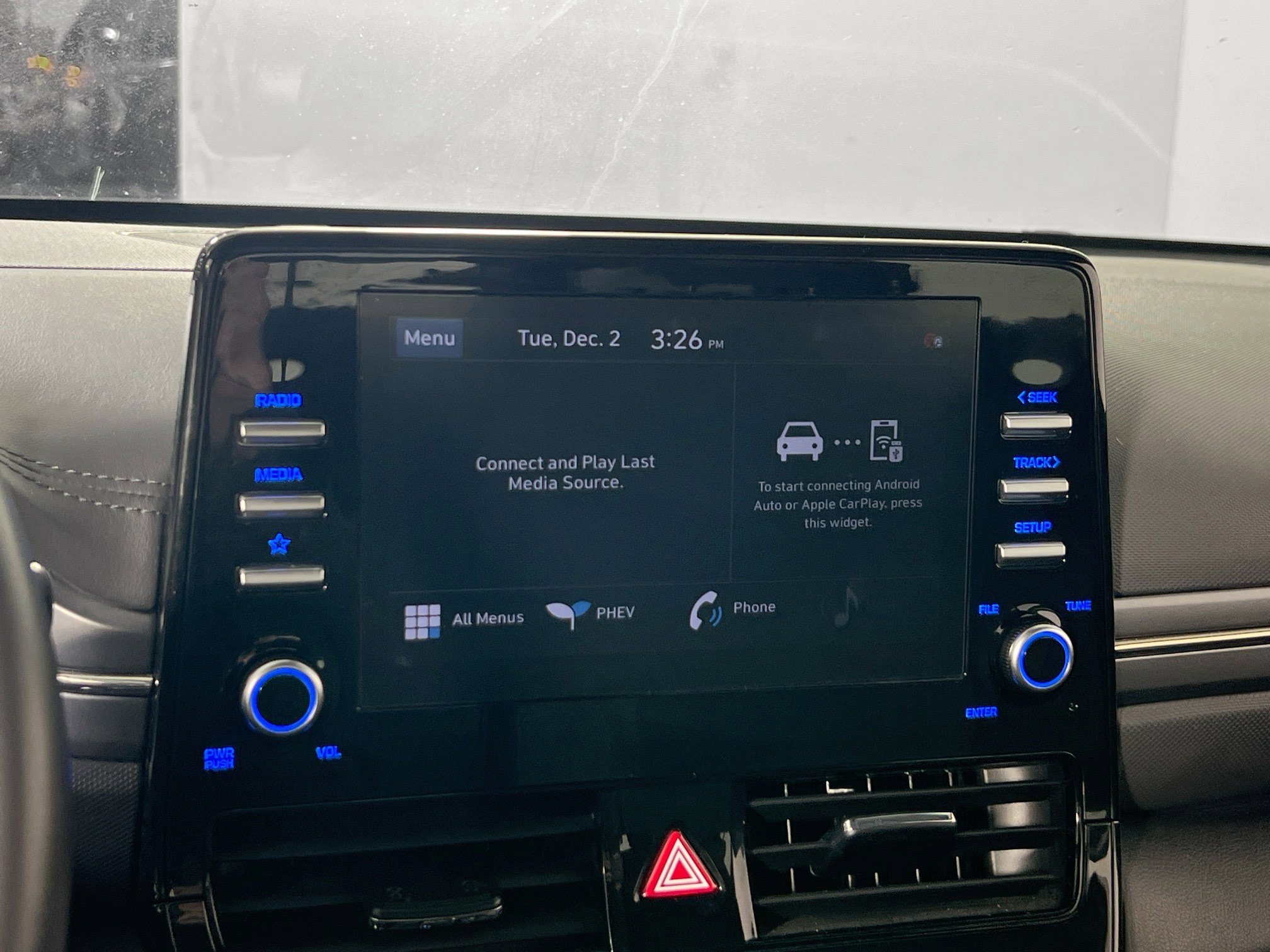 Used 2022 Hyundai Ioniq SE FWD image 14