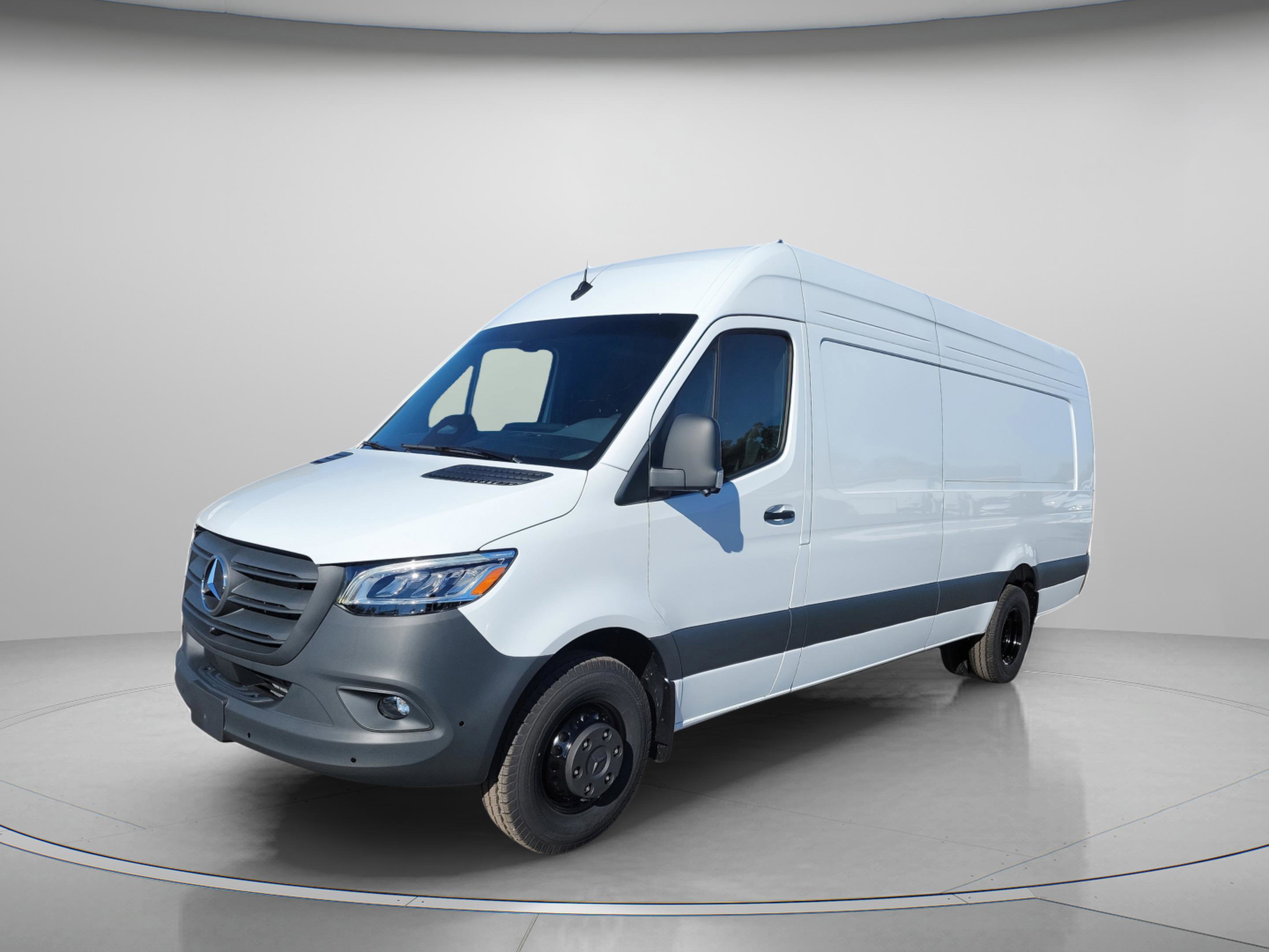 New 2026 Mercedes-Benz Sprinter 3500 image 2