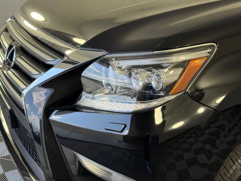 Used 2017 Lexus GX 460 Premium w/ Premium Package AWD/4WD image 30