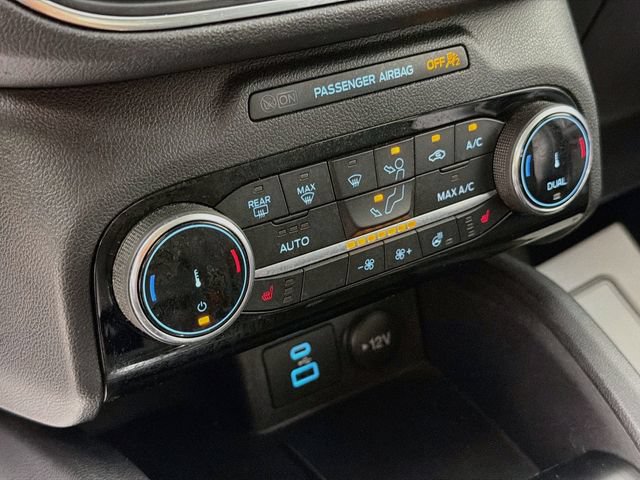 Used 2022 Ford Escape Titanium AWD/4WD image 16