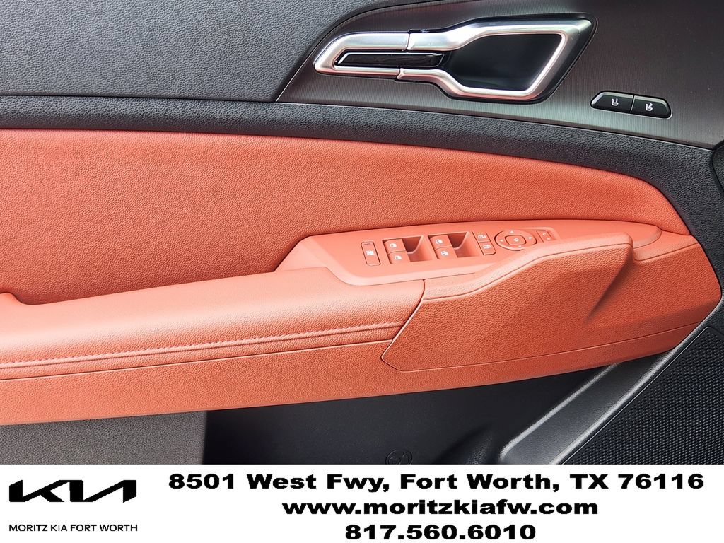 New 2026 Kia Sportage SX FWD image 16