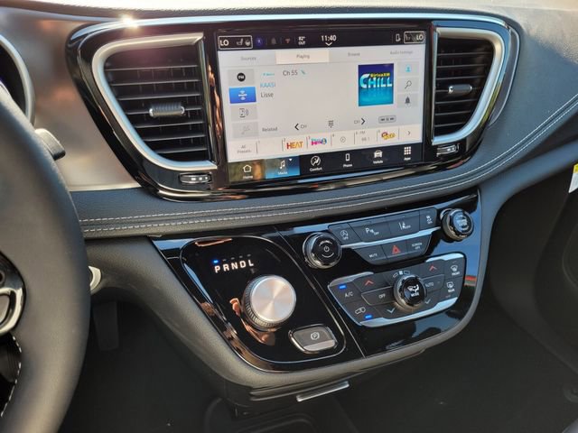 New 2026 Chrysler Pacifica Select w/ S Appearance Package FWD image 19