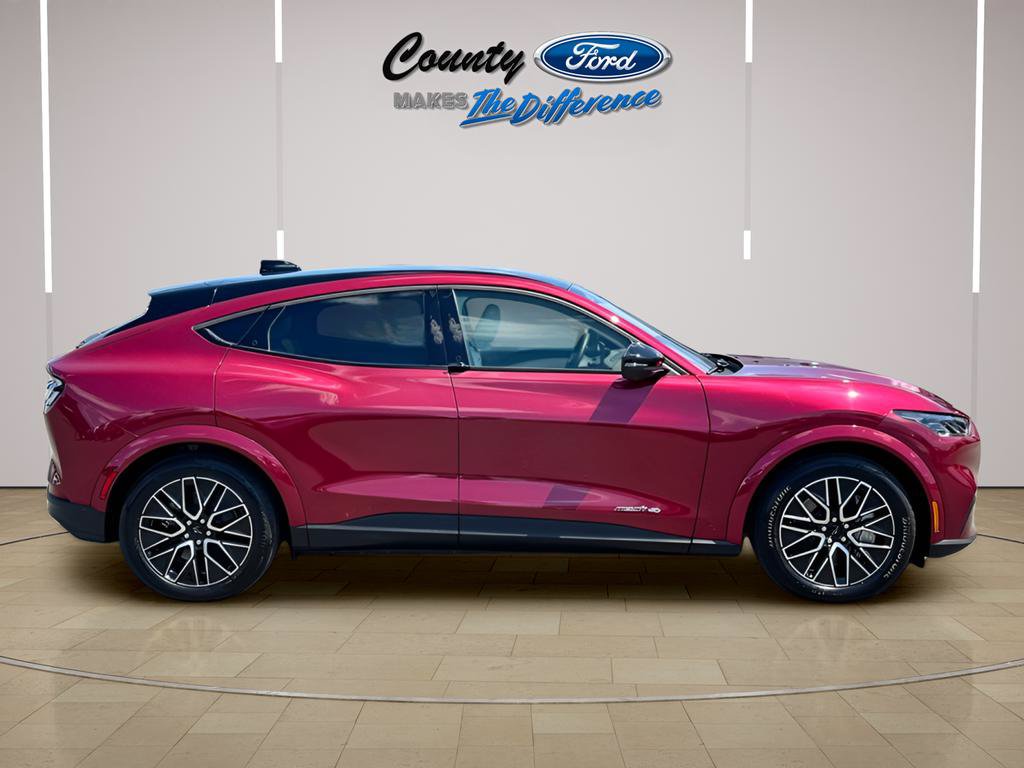 Used 2025 Ford Mustang Mach-E Premium AWD/4WD image 7