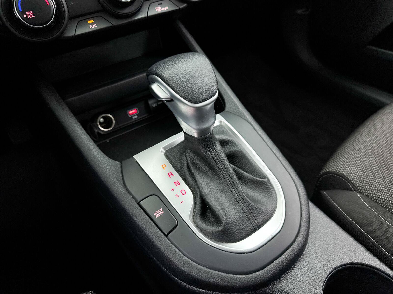 Used 2022 Kia Forte LXS w/ LXS Technology Package FWD image 25