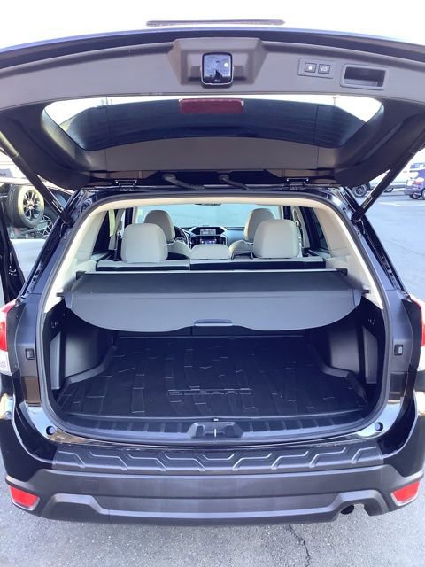 Used 2021 Subaru Forester Premium AWD/4WD image 18
