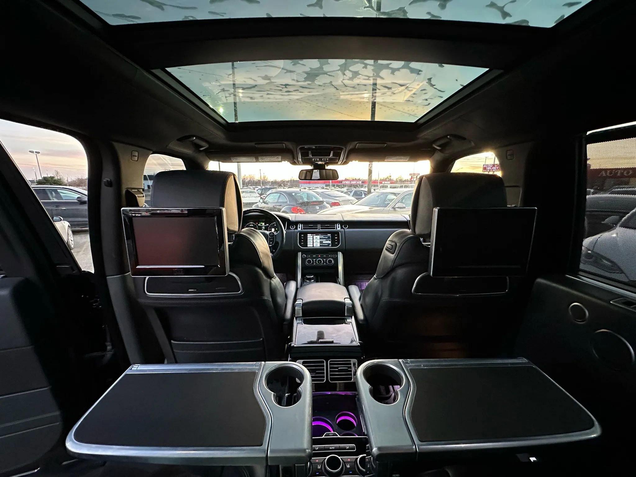 Used 2015 Land Rover Range Rover Long Wheelbase Autobiography image 14