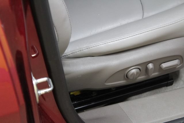 Used 2017 Chevrolet Malibu LT w/ True North Edition FWD image 13