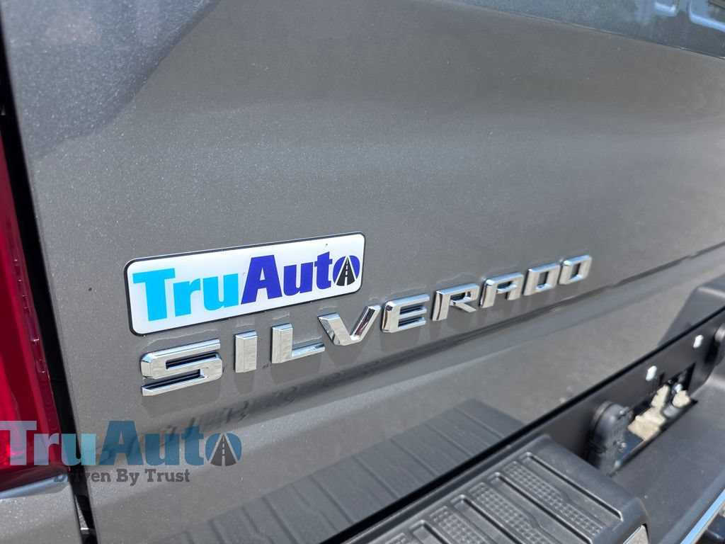 Used 2023 Chevrolet Silverado 1500 LT AWD/4WD image 47