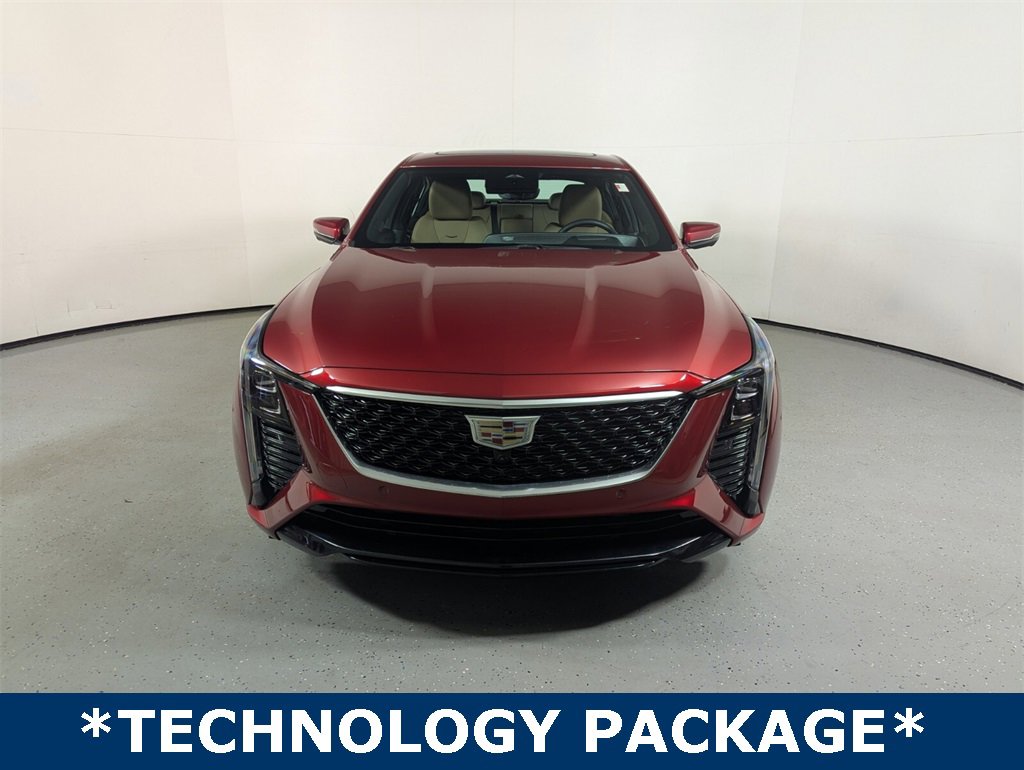 Used 2025 Cadillac CT5 Premium Luxury image 2