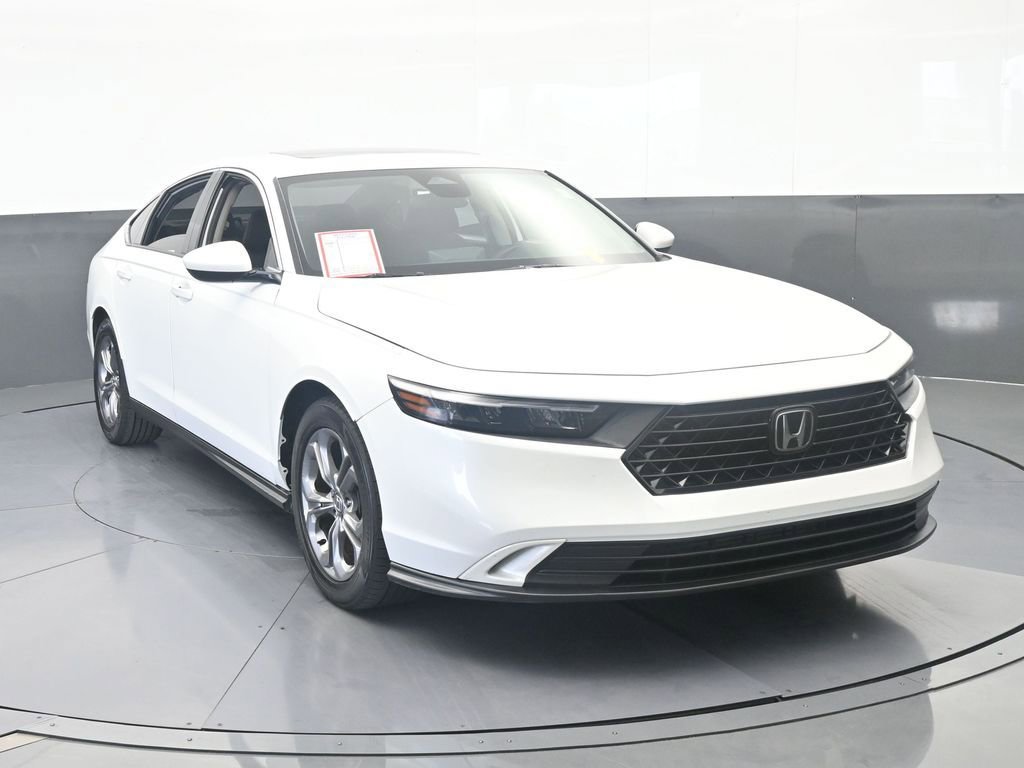 Used 2024 Honda Accord EX image 9