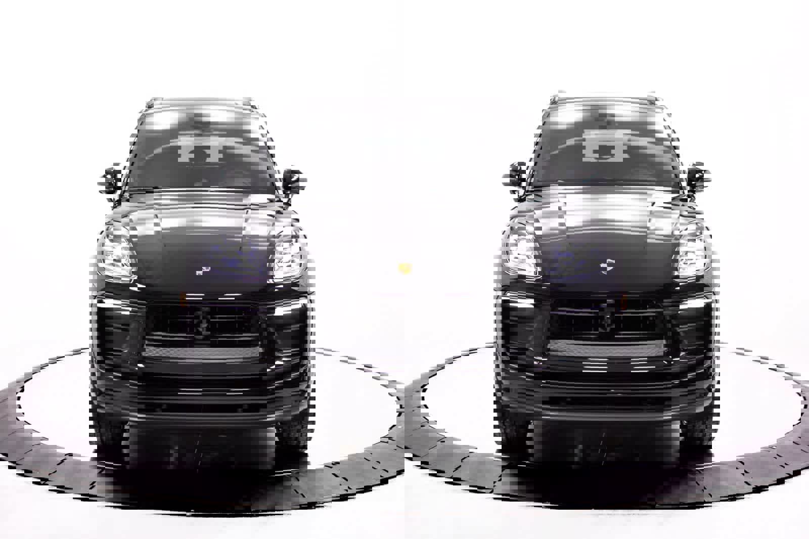 Certified 2026 Porsche Macan image 10