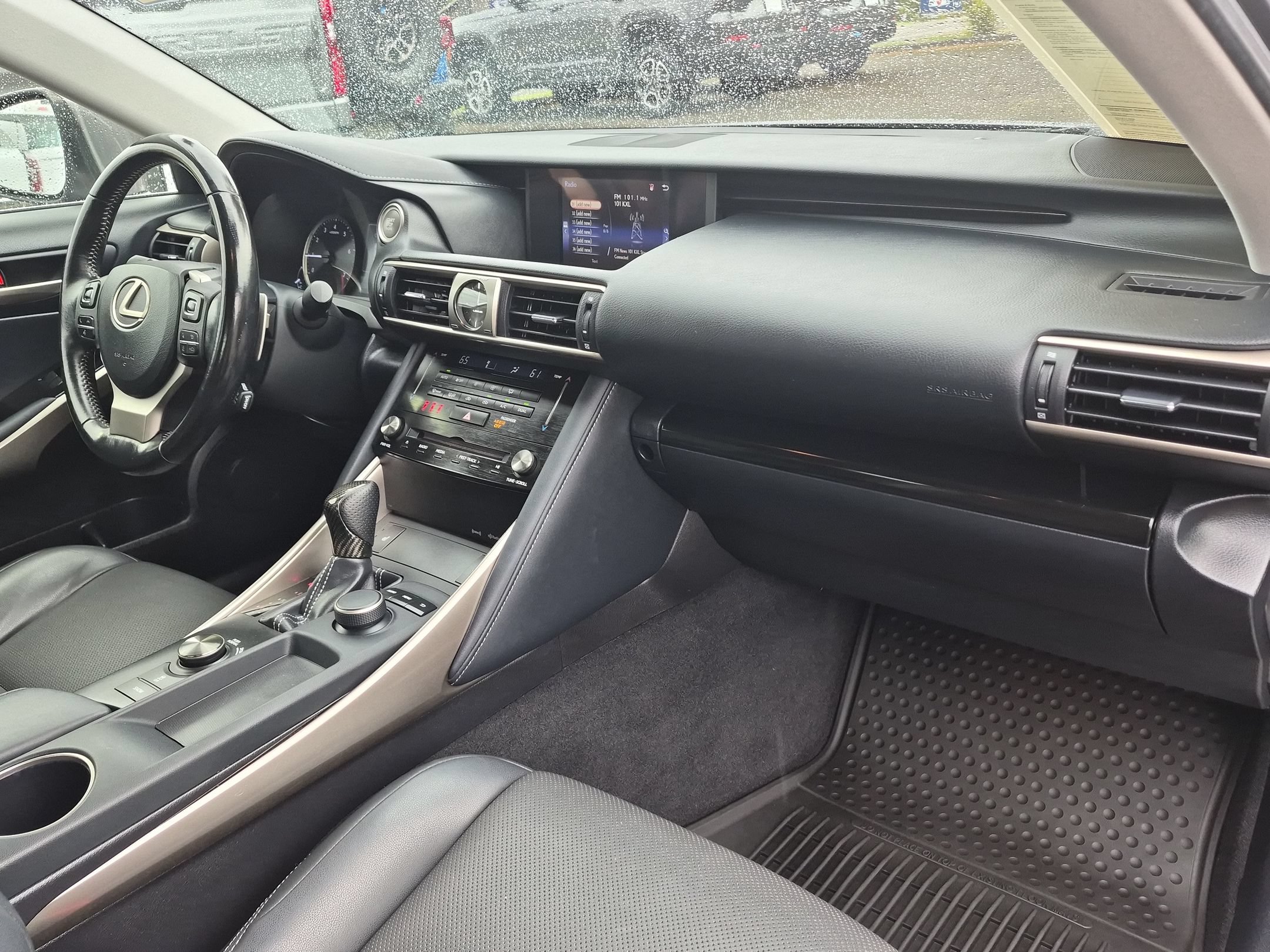 Used 2017 Lexus IS 300 AWD image 30