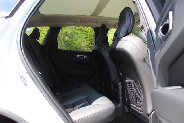 Certified 2023 Volvo XC60 T8 Plus w/ Climate Package AWD/4WD image 19