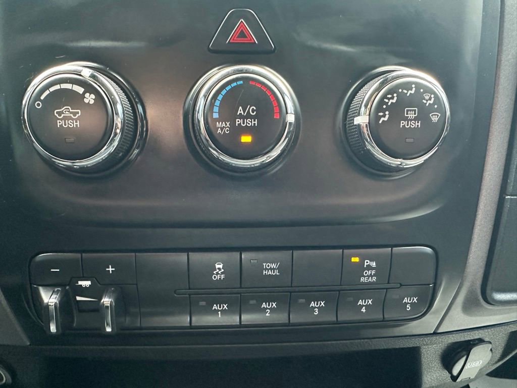 Used 2016 RAM 2500 Tradesman w/ Chrome Appearance Group AWD/4WD image 23