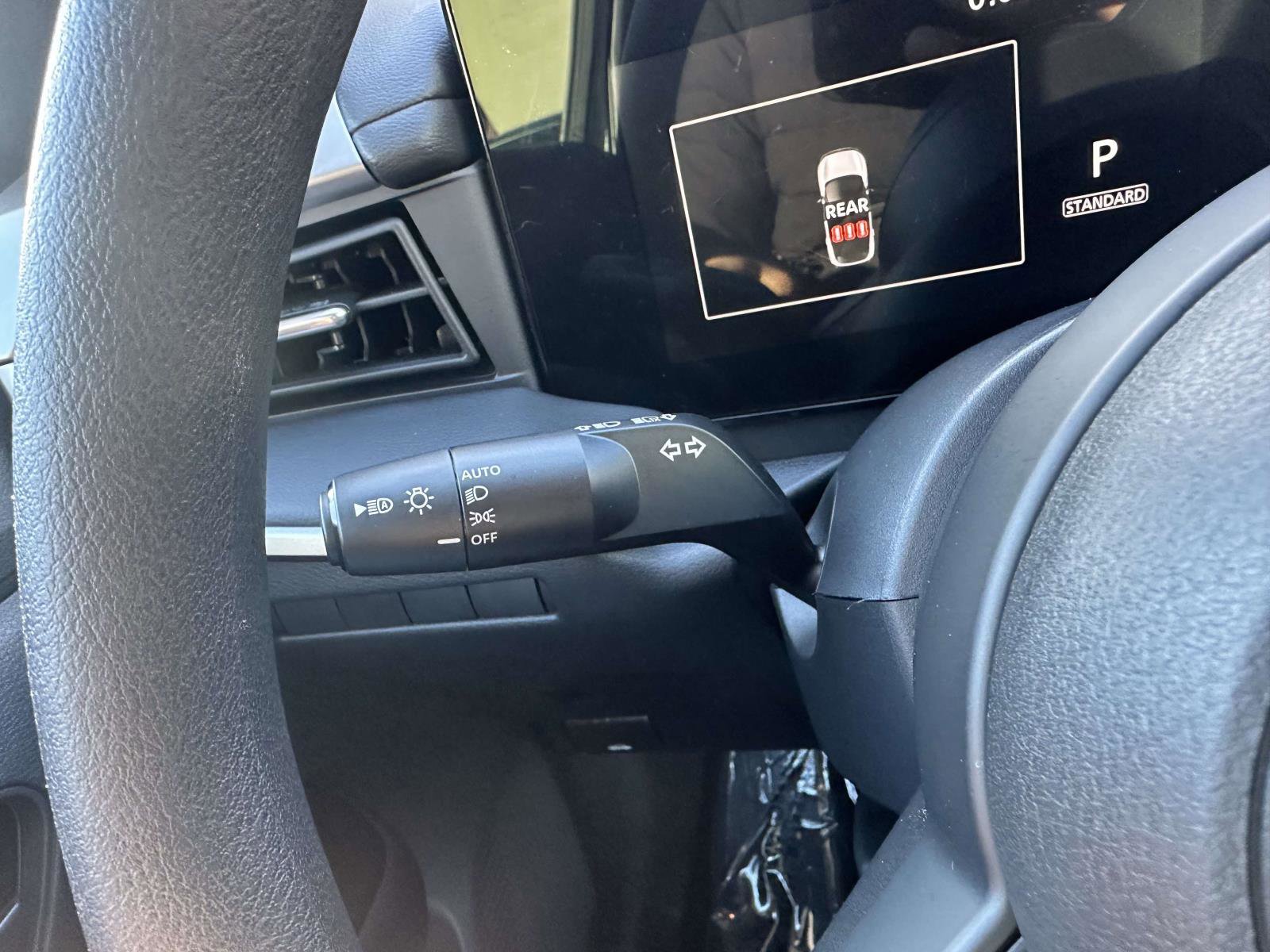 Used 2025 Nissan Kicks S image 27