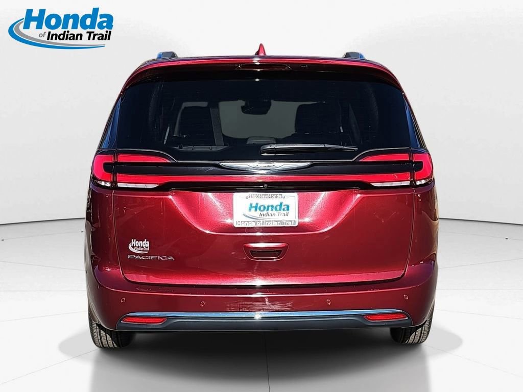 Used 2021 Chrysler Pacifica Touring-L image 7