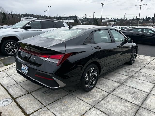 Certified 2025 Hyundai Elantra Sport image 7