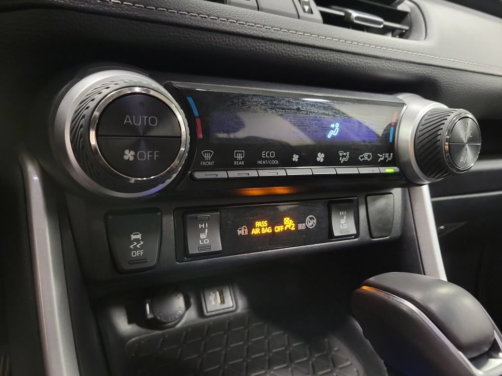 Used 2024 Toyota RAV4 XLE Premium w/ Weather Package AWD/4WD image 18
