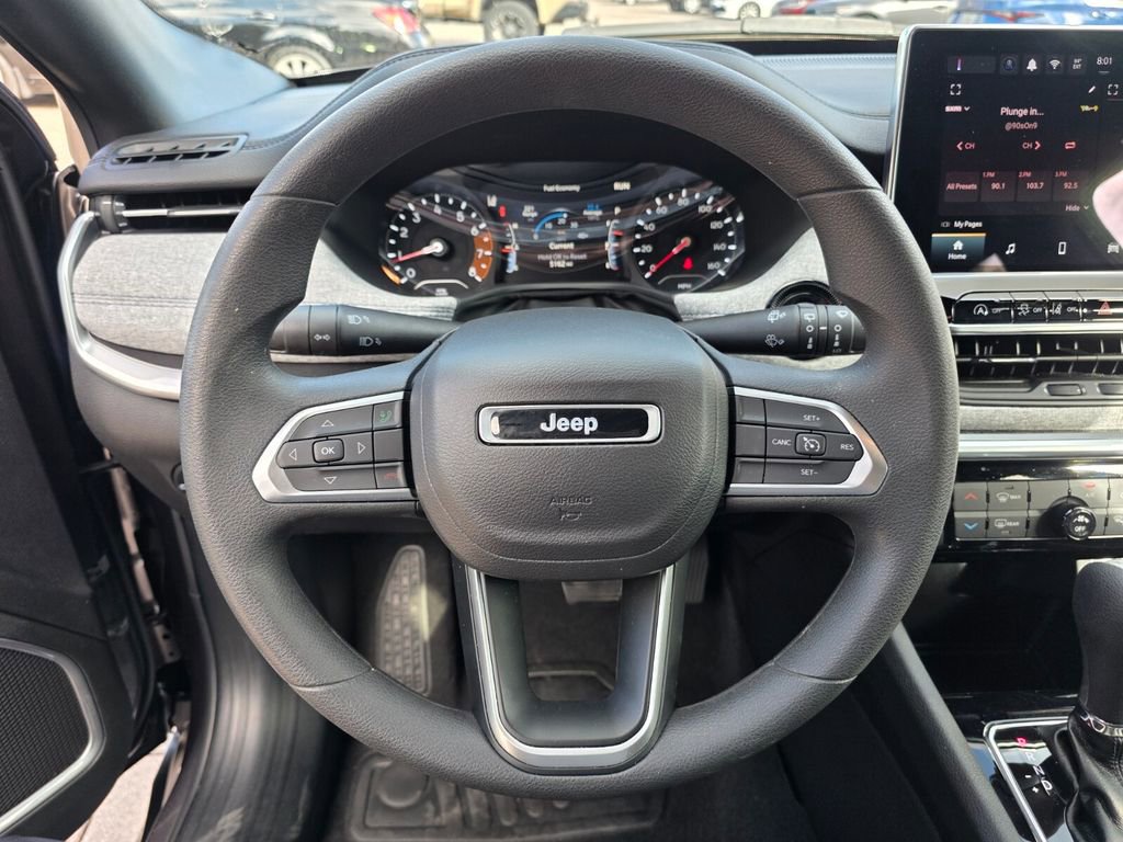 Used 2024 Jeep Compass Sport image 29