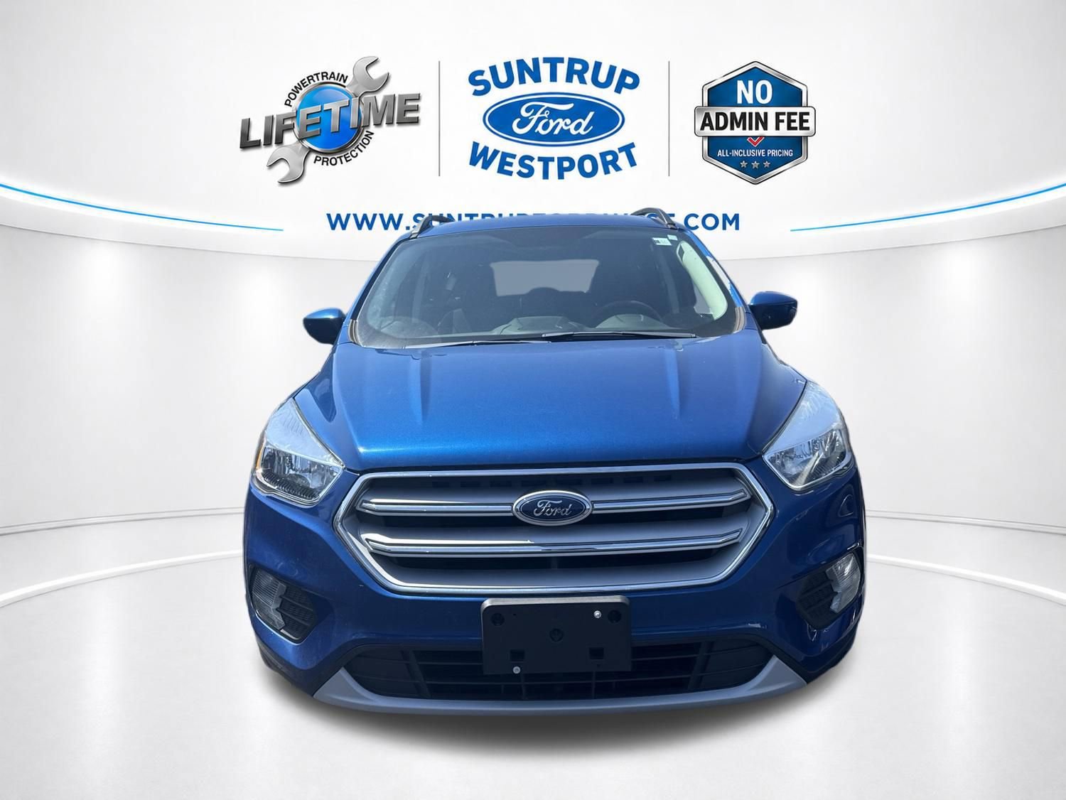 Used 2018 Ford Escape SE w/ SE Sync 3 Package FWD image 2