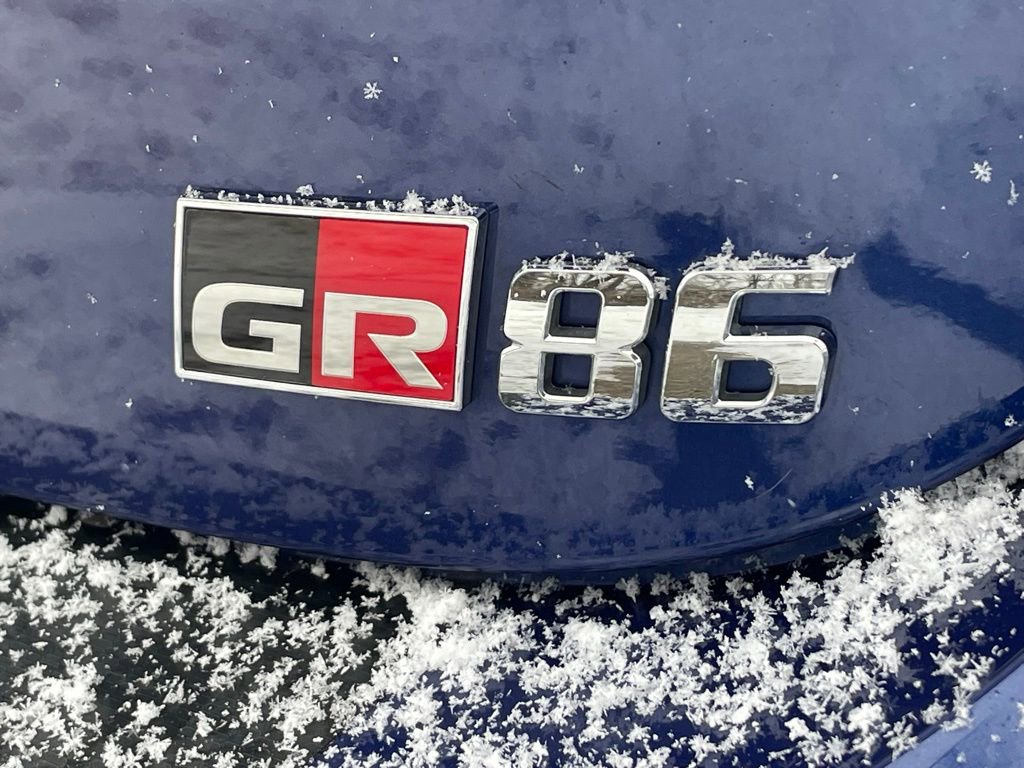Used 2024 Toyota GR86 Premium image 16