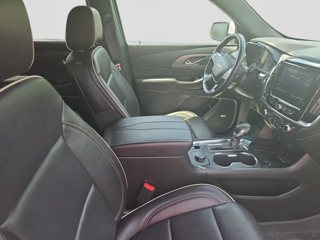 Used 2023 Chevrolet Traverse Premier FWD image 10