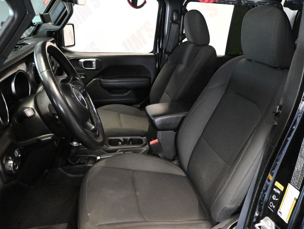 Used 2023 Jeep Gladiator Sport AWD/4WD image 21