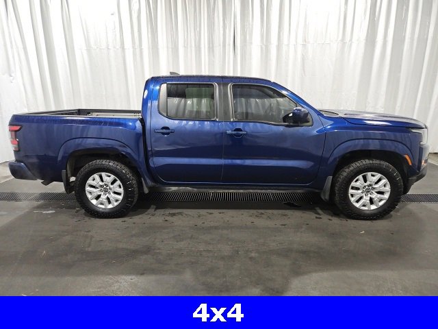 Used 2022 Nissan Frontier SV image 2