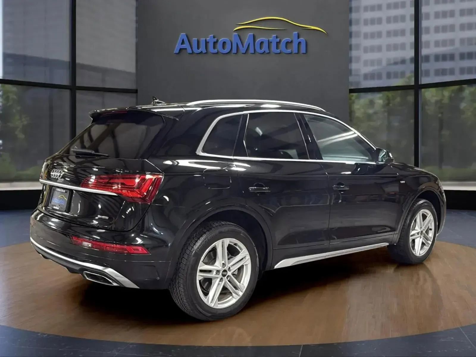 Used 2021 Audi Q5 e Premium Plus w/ Premium Plus Package image 11