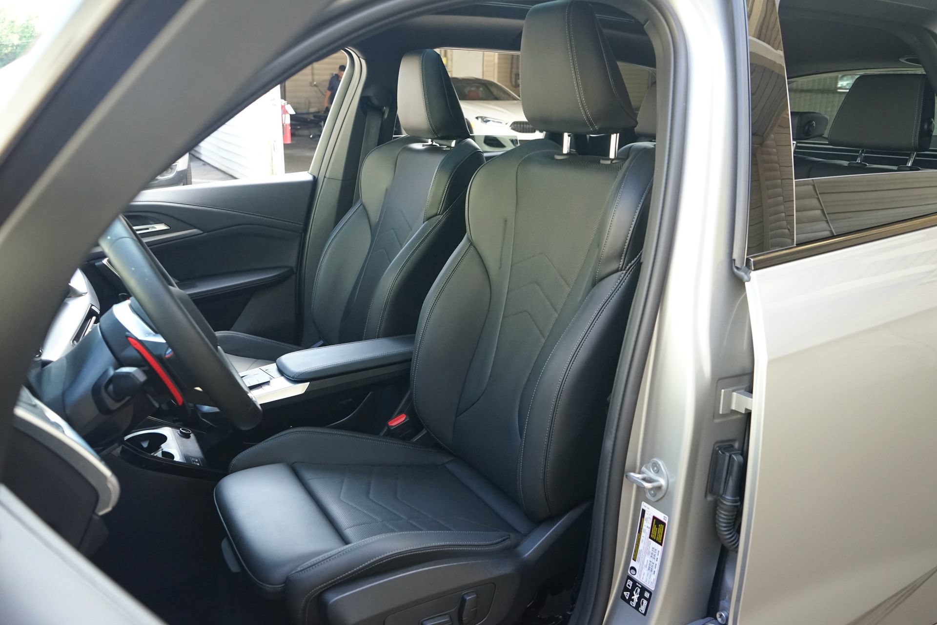 Used 2026 BMW X1 M35i AWD/4WD image 3