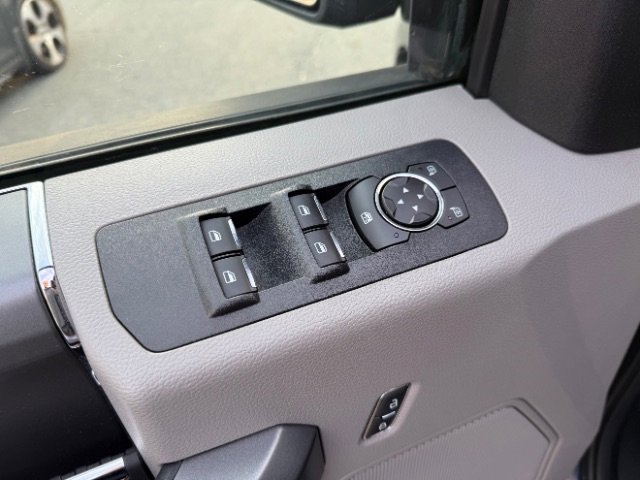 Used 2018 Ford F150 XLT w/ Equipment Group 302A Luxury image 19