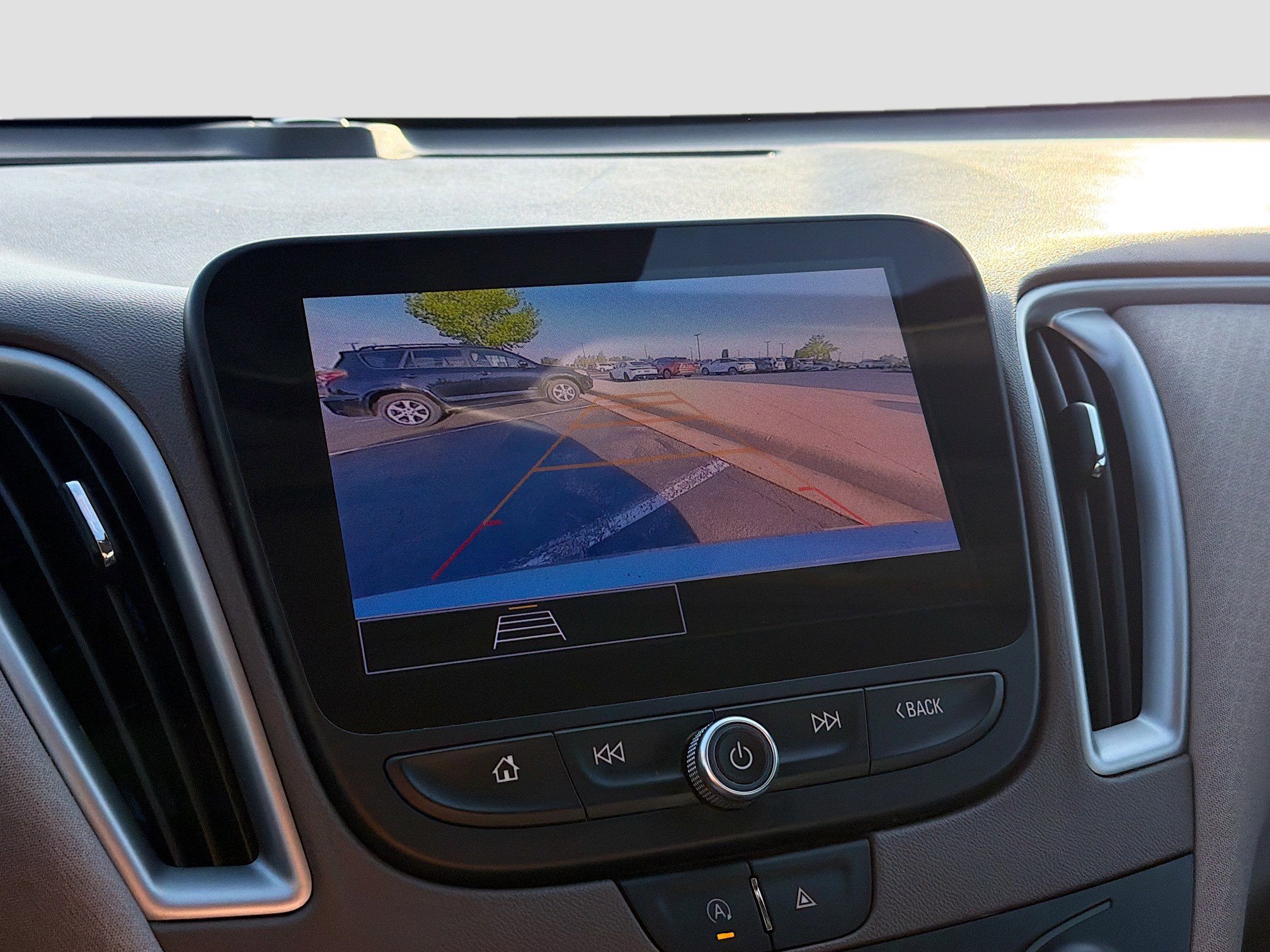 Used 2024 Chevrolet Malibu LS w/ Driver Confidence Package FWD image 18