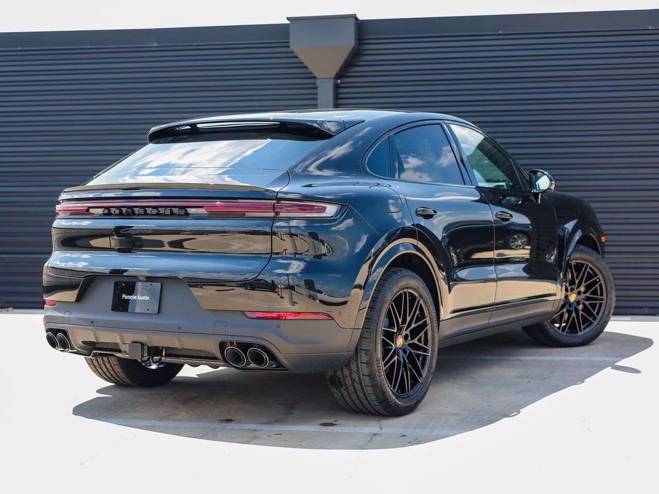 Certified 2026 Porsche Cayenne Coupe AWD/4WD image 7