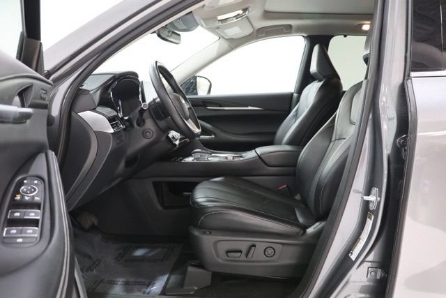 Used 2023 INFINITI QX60 Sensory AWD/4WD image 15