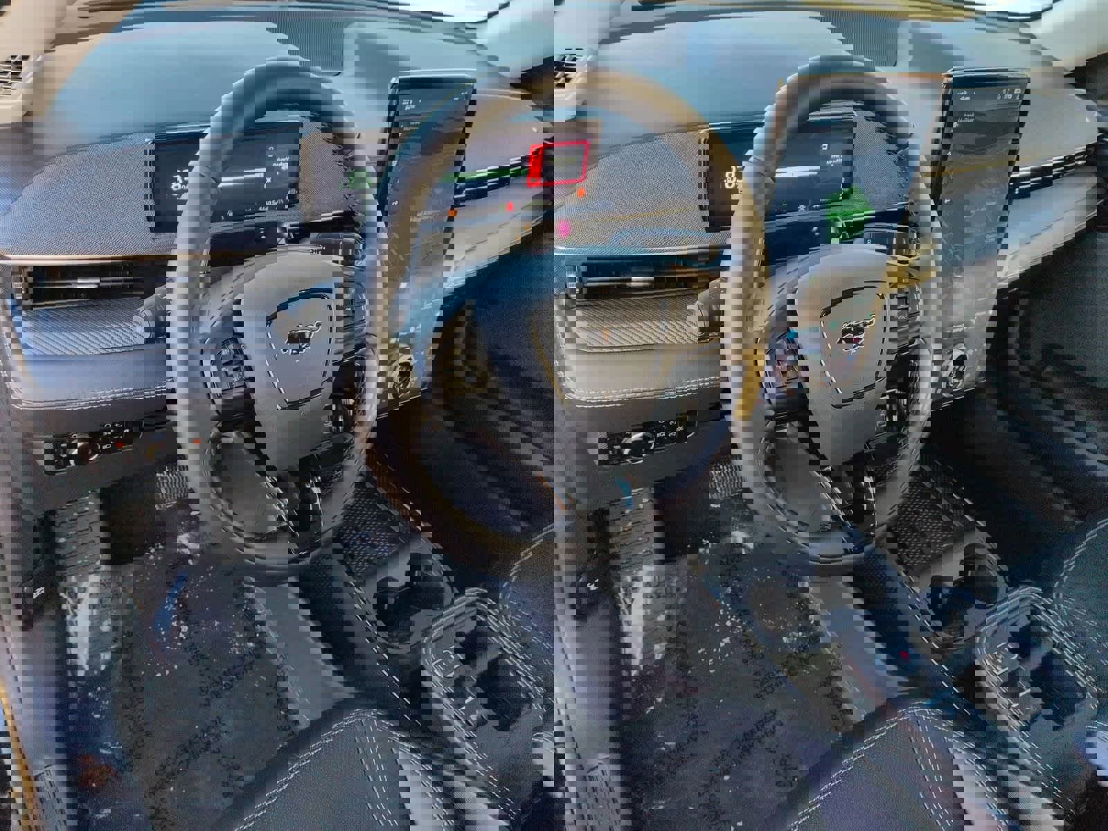 Used 2025 Ford Mustang Mach-E Premium image 10