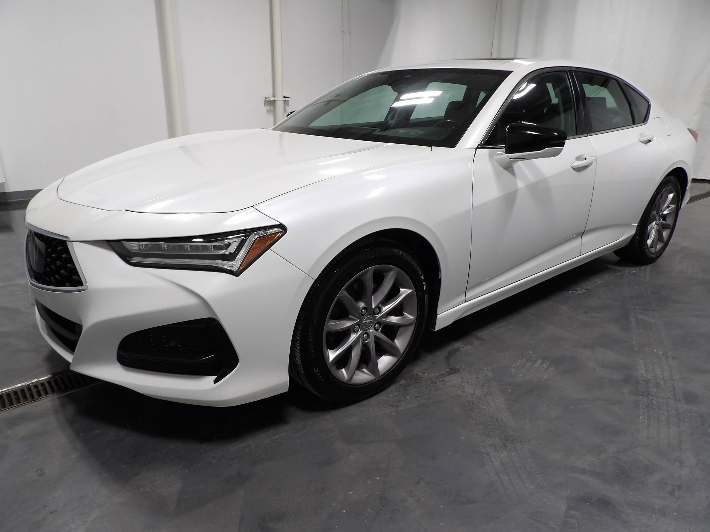 Used 2021 Acura TLX 2.0 Sedan 4D image 5